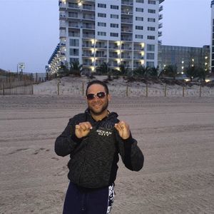 Meet your Posher, Hipolito